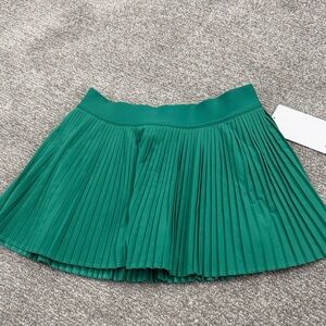 Lululemon Athletica Green Pleated Skater Skirt